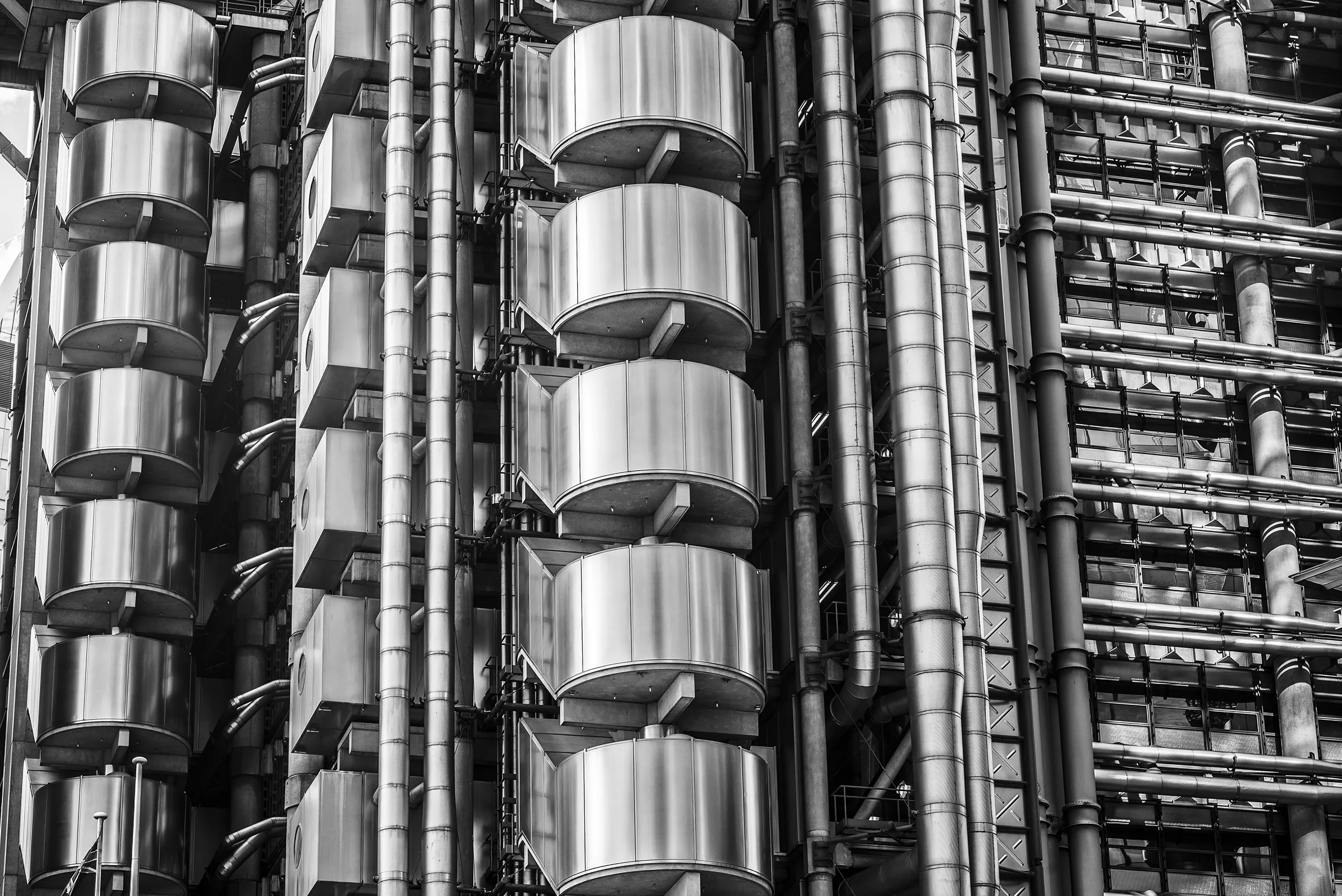 architektur-industriebau-silo-metall