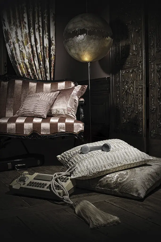 architektur-jab-kissen-und-sofa